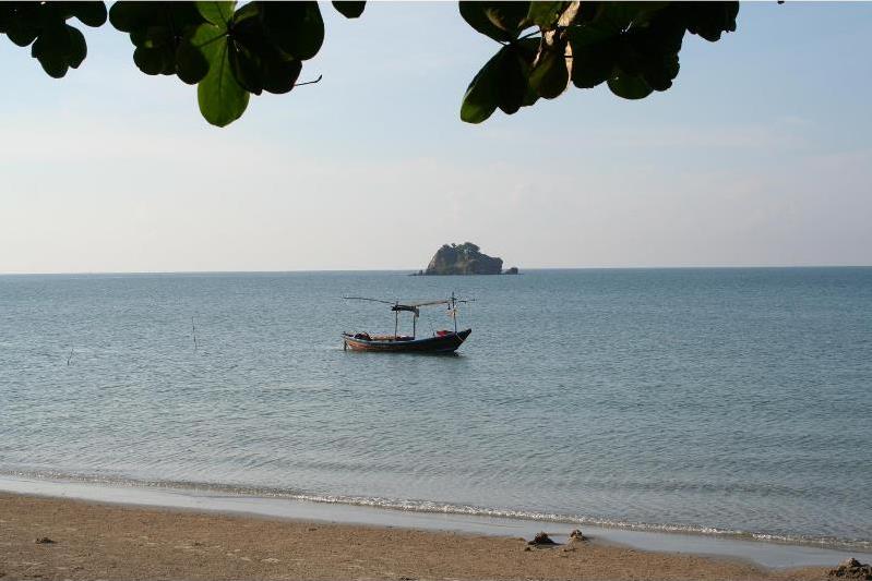 Maephim beach